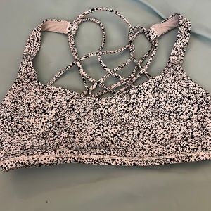 Lululemon bra